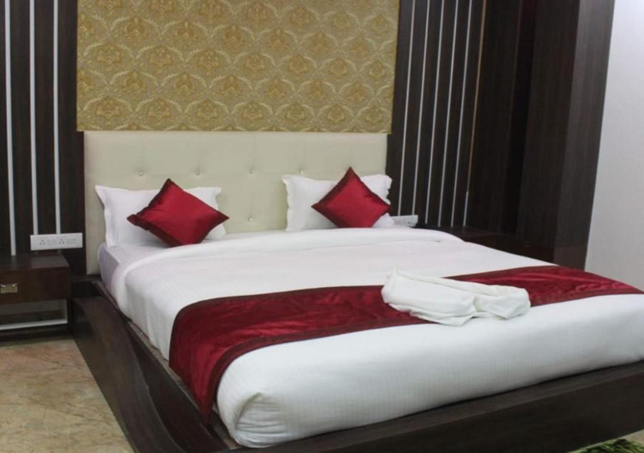 Hotel Golden Tulip Purnia Екстериор снимка